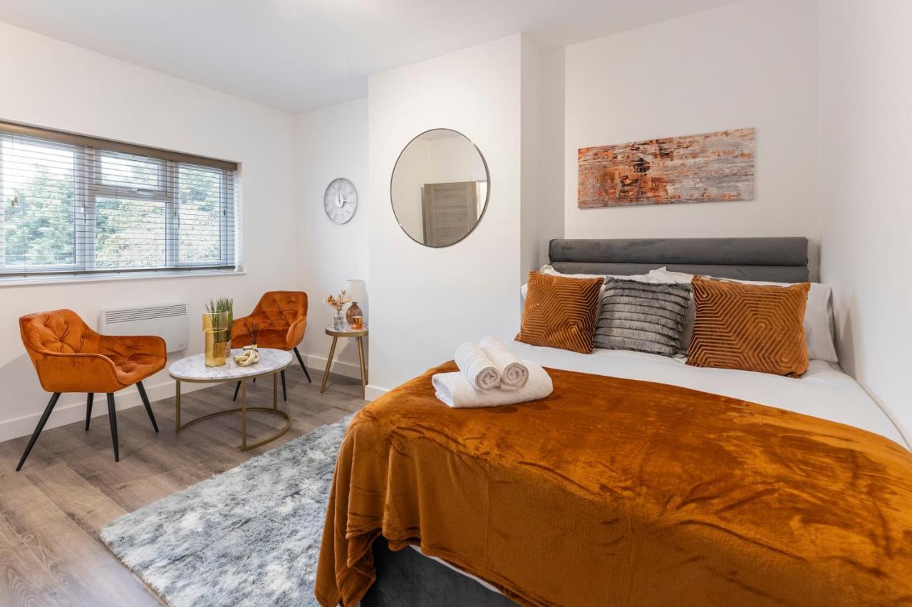 Beautiful-Cosy-King Sized Bed Flat 3 Min Walk To Tube Station Lejlighed London Eksteriør billede