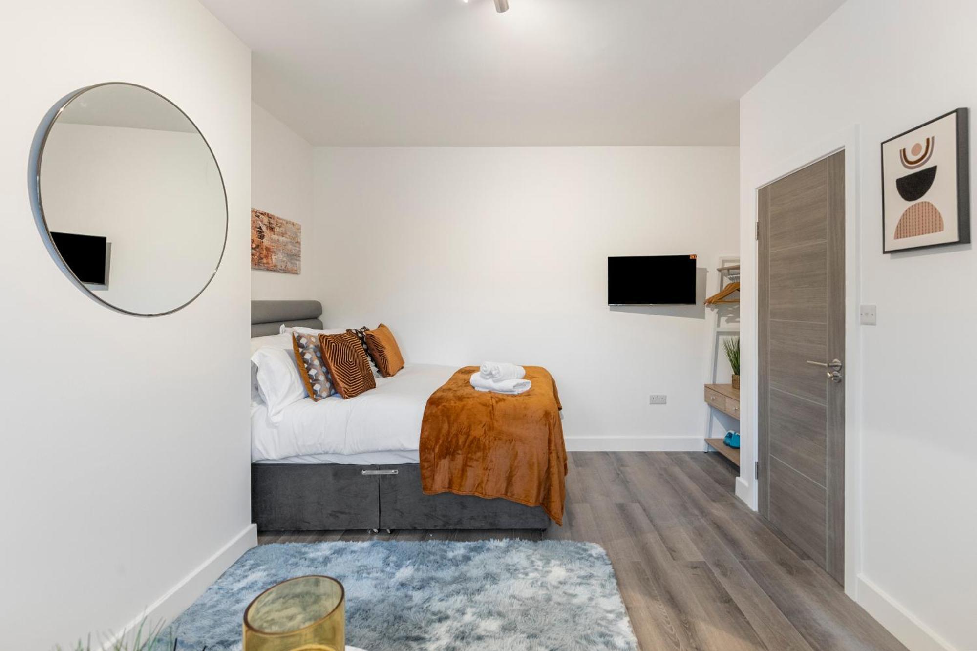 Beautiful-Cosy-King Sized Bed Flat 3 Min Walk To Tube Station Lejlighed London Eksteriør billede