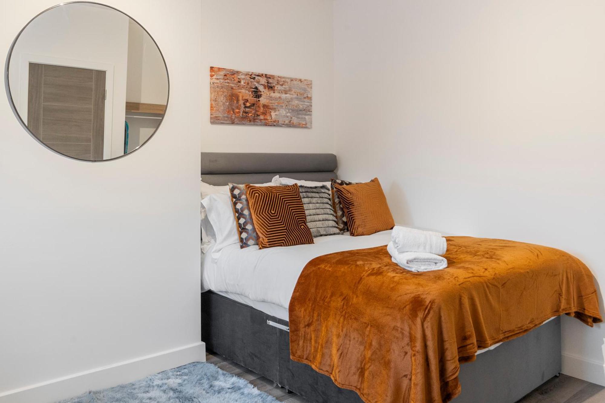 Beautiful-Cosy-King Sized Bed Flat 3 Min Walk To Tube Station Lejlighed London Eksteriør billede