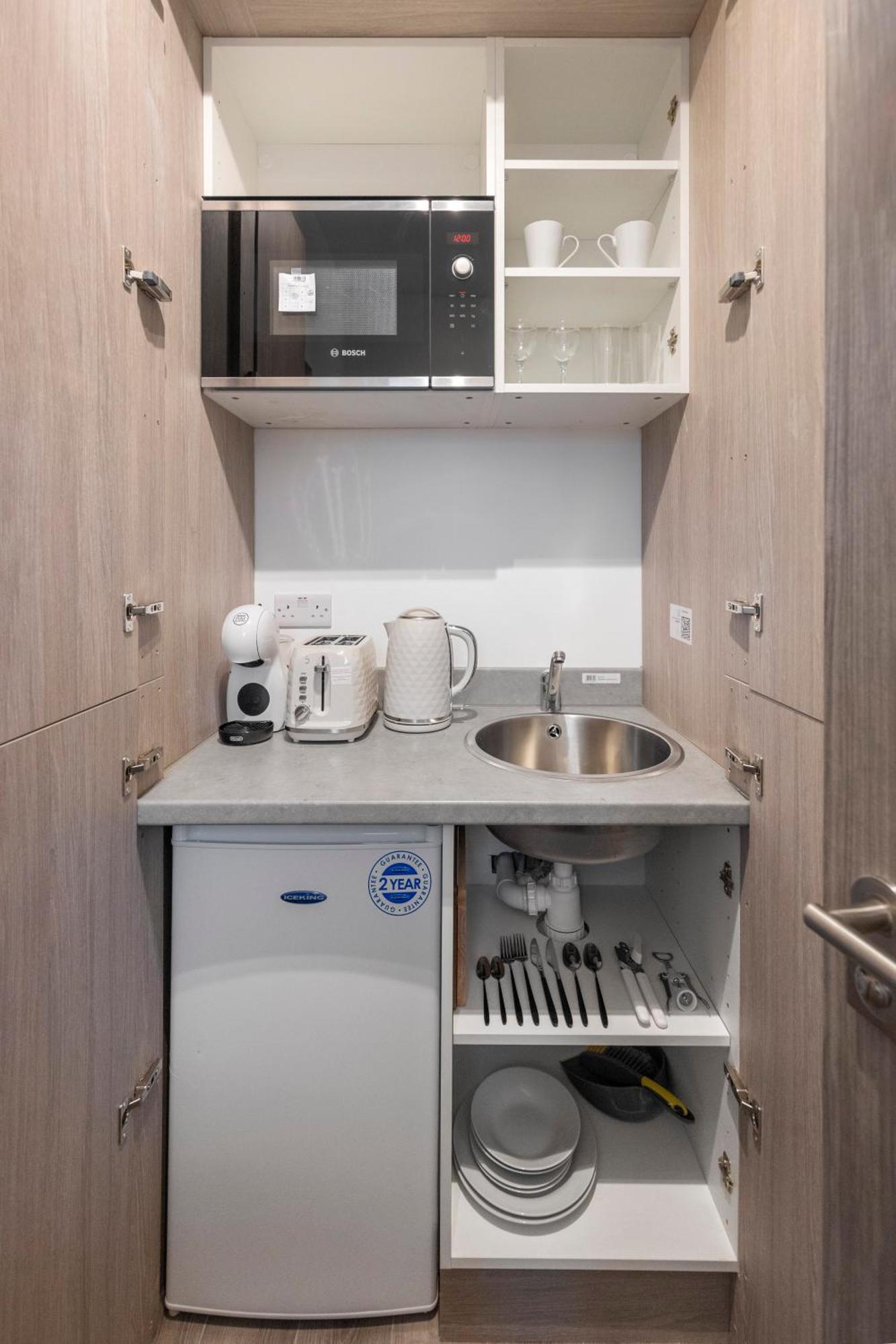 Beautiful-Cosy-King Sized Bed Flat 3 Min Walk To Tube Station Lejlighed London Eksteriør billede