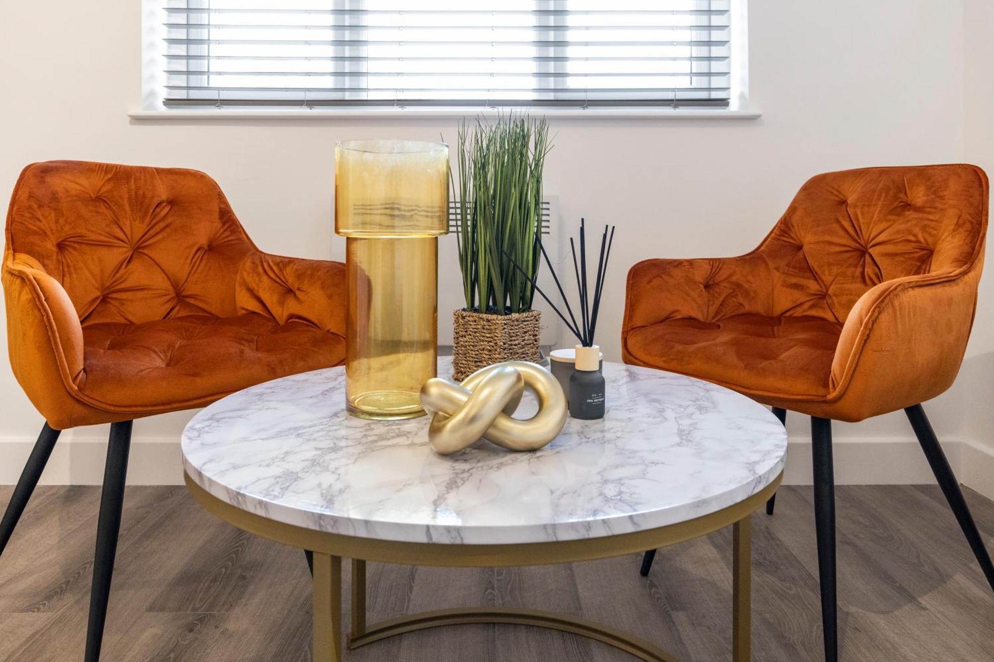 Beautiful-Cosy-King Sized Bed Flat 3 Min Walk To Tube Station Lejlighed London Eksteriør billede